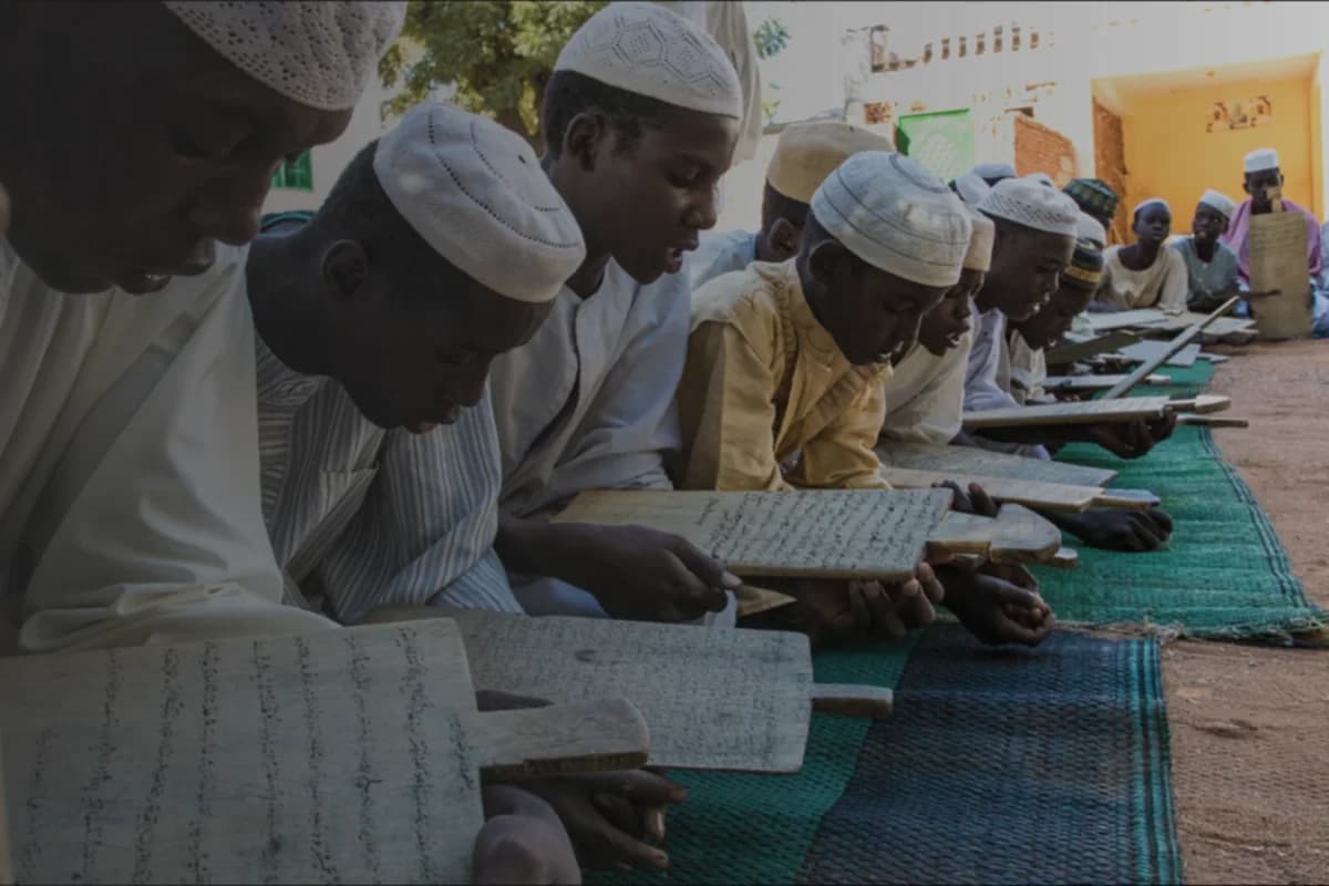 النشأة والتأسيس
